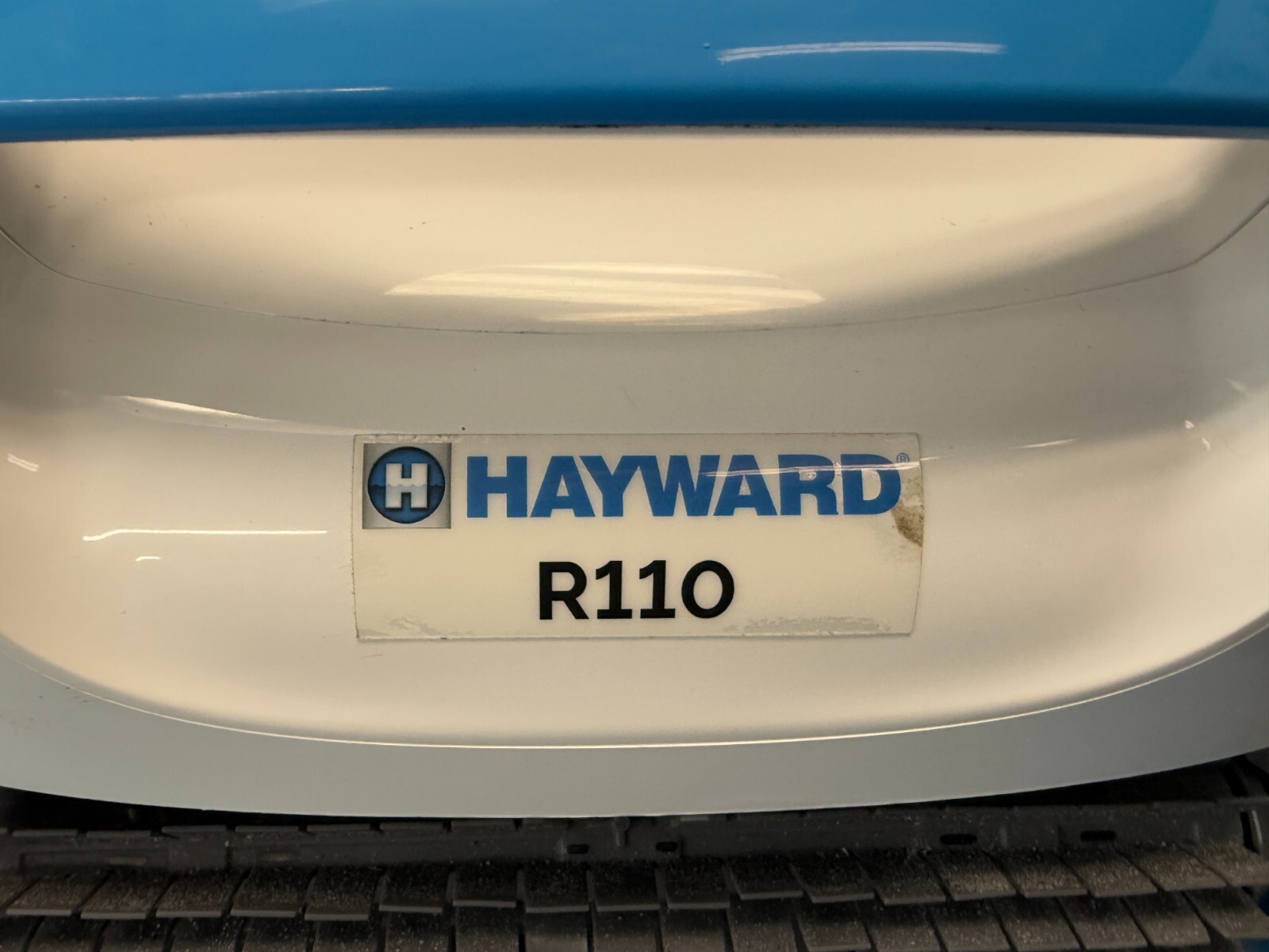 Hayward W3RCH411CU The Pool Cleaner R100 In-Ground Robotic Pool Cleaner