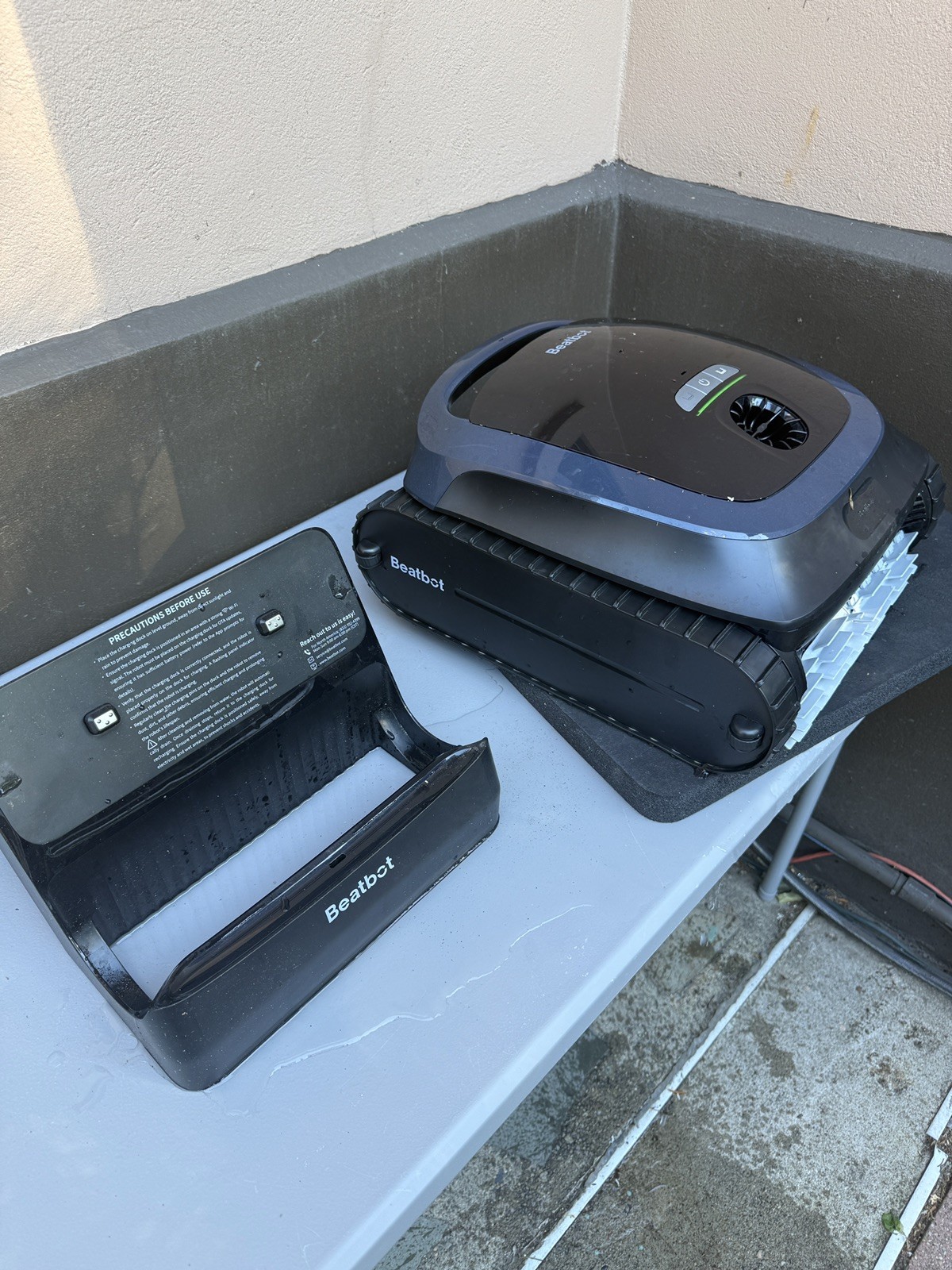 Beatbot AquaSense 2 Cordless Robotic Pool Vacuum Cleaner ( Used )