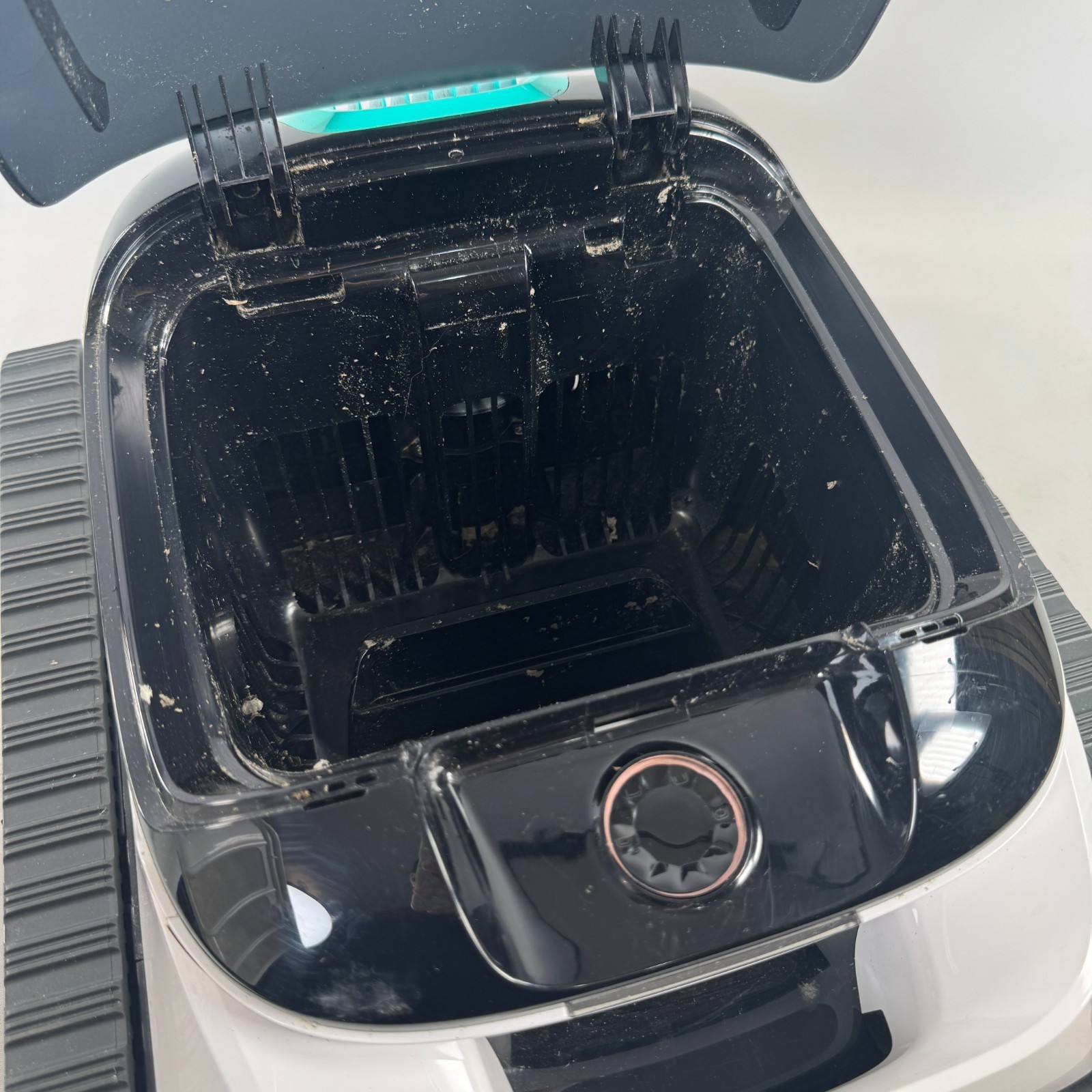 AIPER Scuba N1 Robotic Pool Vacuum Cleaner Cordless