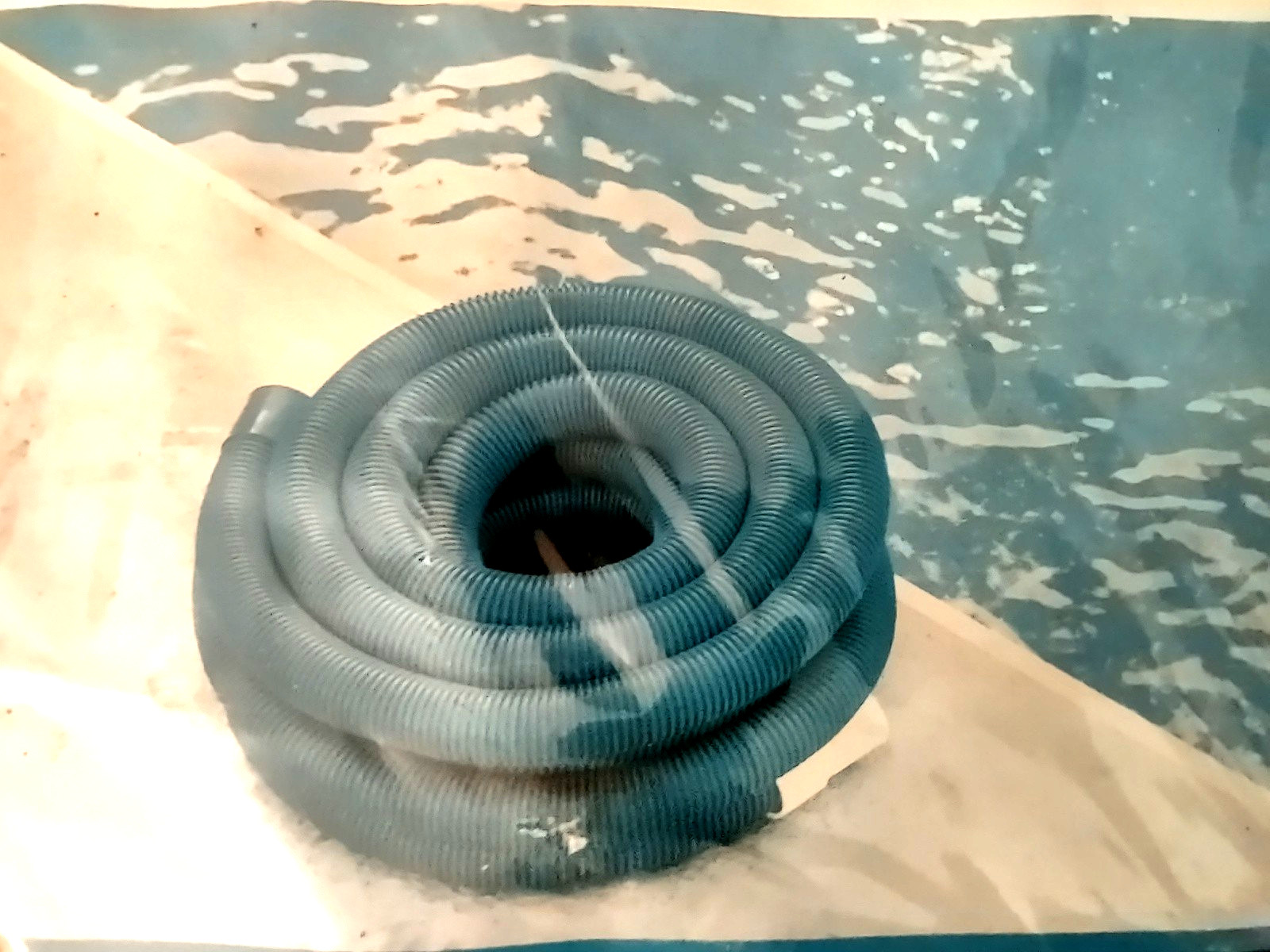 Mainstays 35 Foot Spiral Wound Pool Spa Vacuum Hose 1.5 In Dia UV-Resistant New