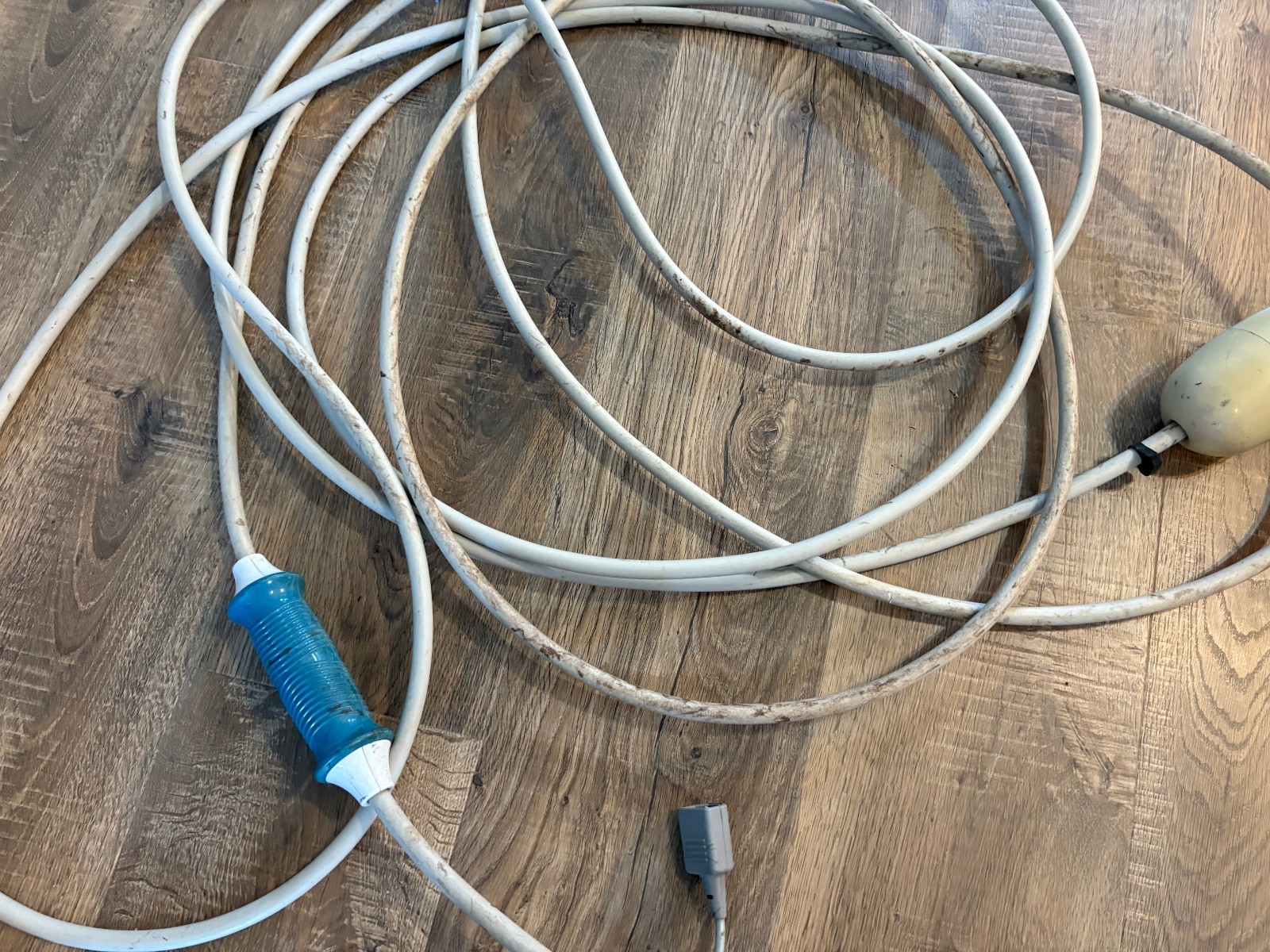 Aquabot MRT1000 Pool Cleaner FOR PARTS REPAIRS UNTESTED