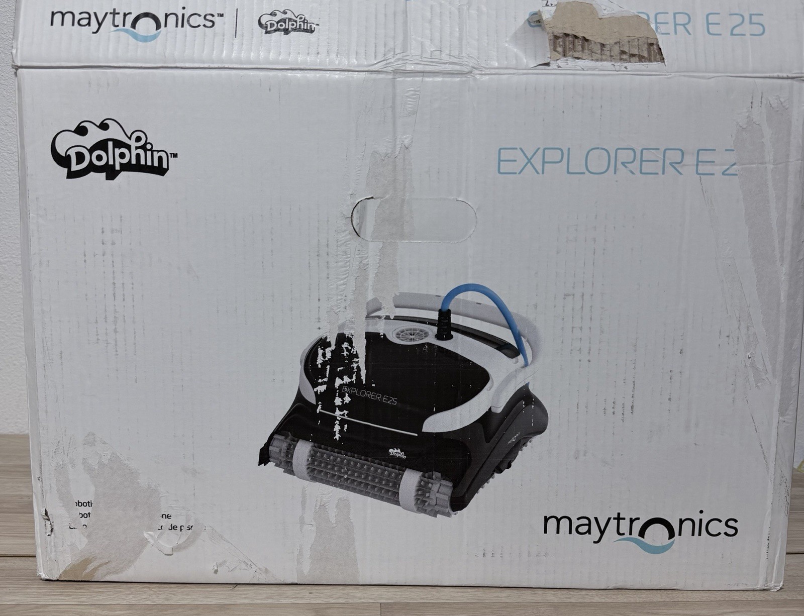 Dolphin Explorer E25 WiFi Robotic Pool Cleaner Wall Climbing slightly Used