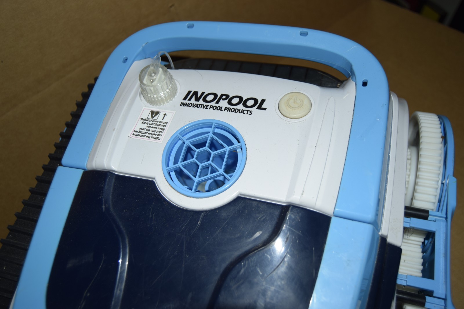 INOPOOL Wall Climbing Cordless Robotic Cleaner **READ**