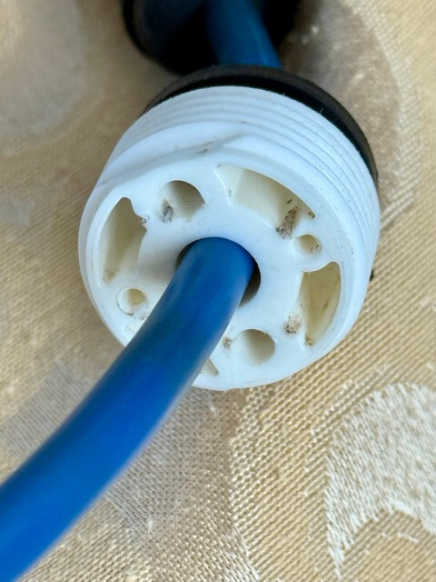 9995861-DIY Cable w/ Swivel 2 Wire, 60ft for Dolphin Robotic Pool Cleaners