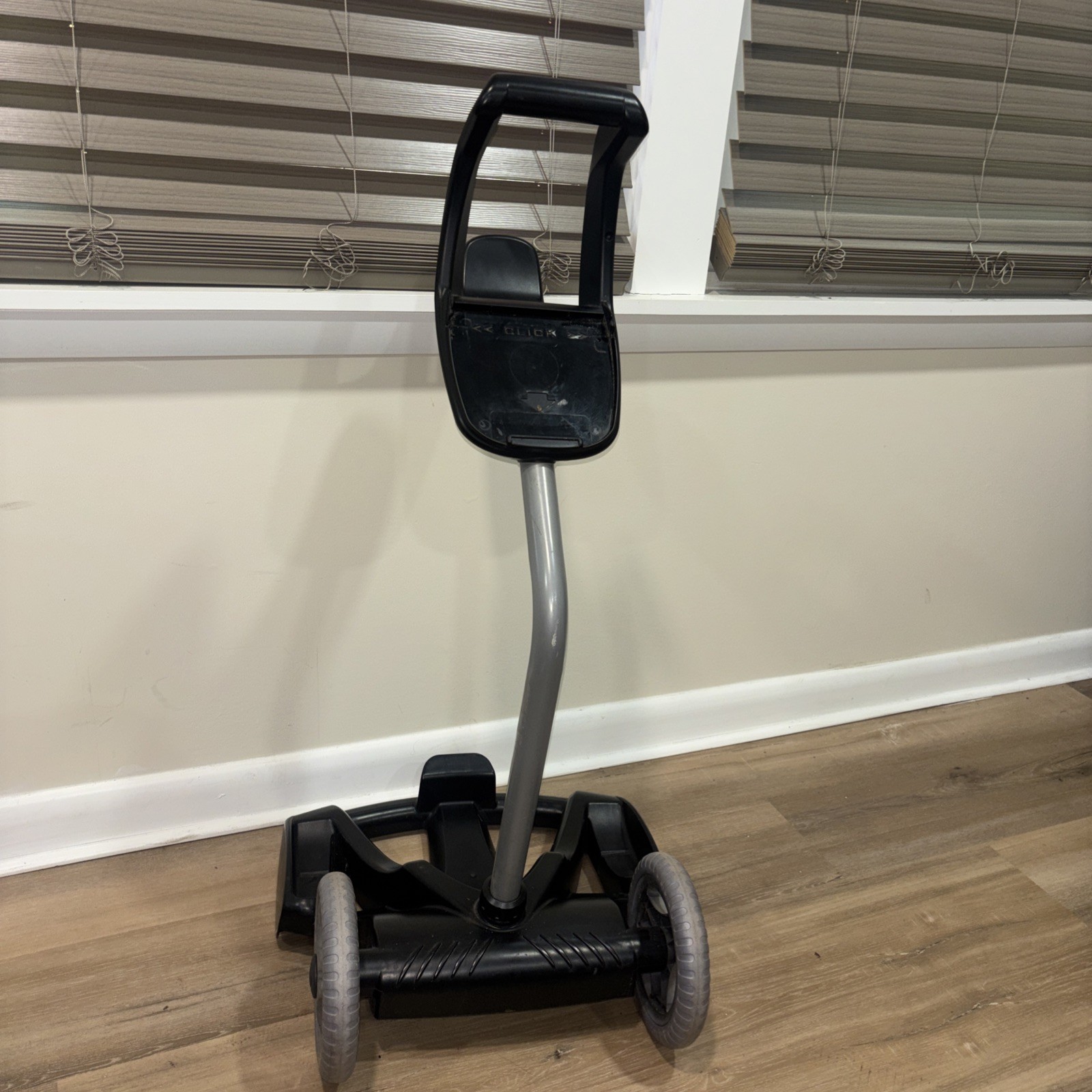 Caddy for a Polaris / Zodiac P965iQ robot pool cleaner.