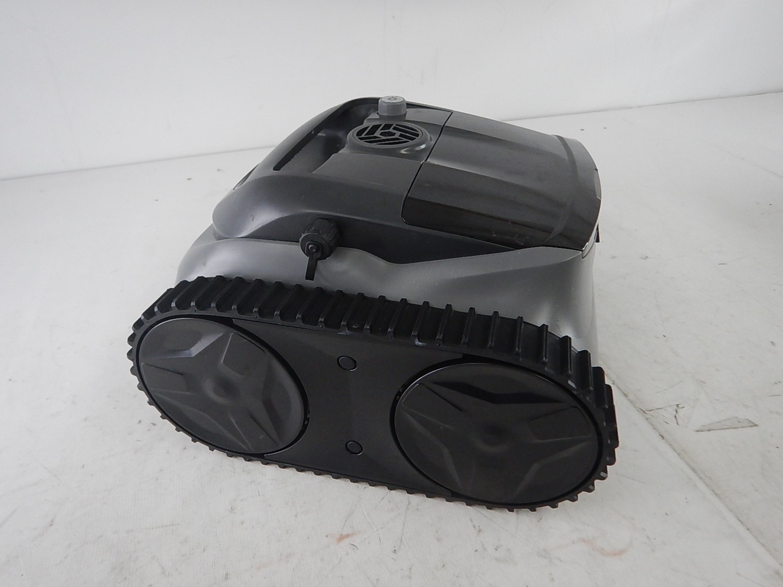 BUBLUE 700 C10 Robot Cordless Pool Vacuum w/Superior Suction Triple Motors