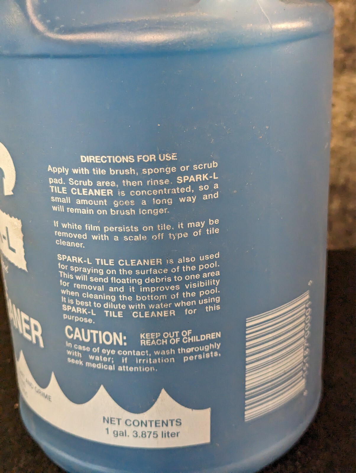 🔥New🔥 Arrow Spark L 1 Gallon, Tile Pool Cleaner