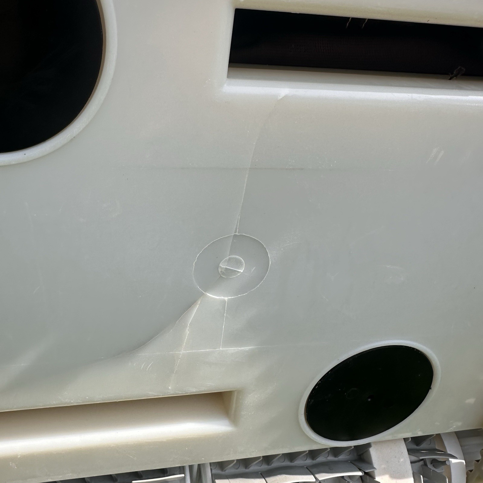 Maytronics Dolphin Oasis Z5i Robotic Pool Cleaner with WiFi UNTESTED