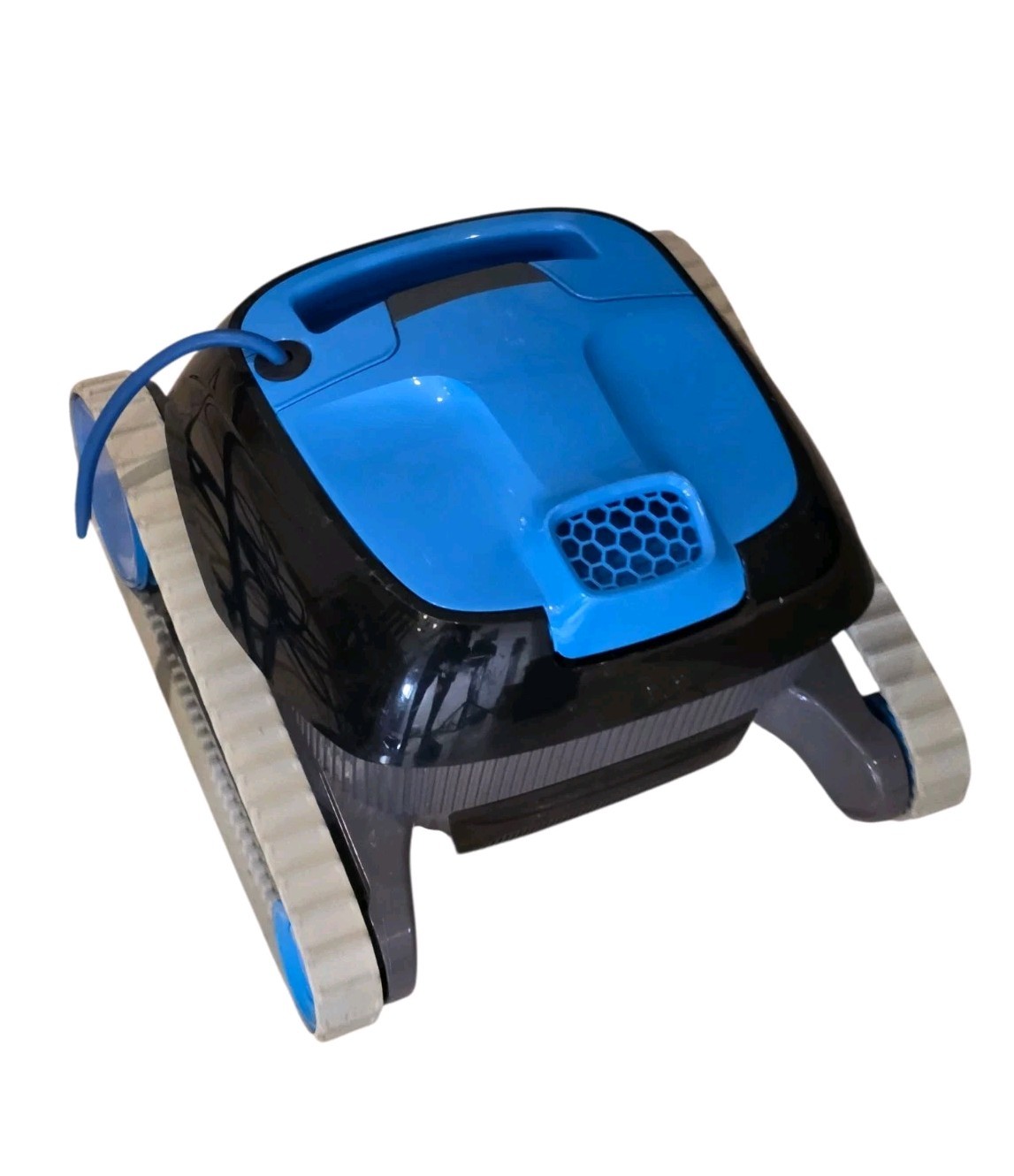 Dolphin Nautilus CC Automatic Robotic Pool Vacuum Cleaner (READ DESCRIPTION)