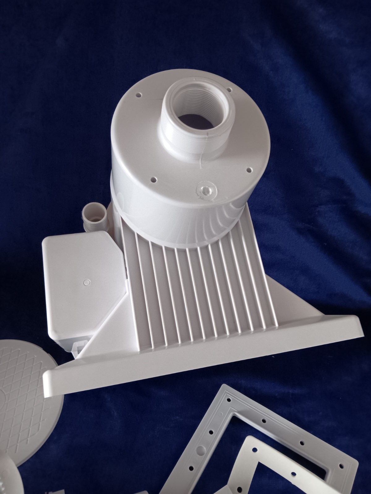 Above Ground Skimmer with Automatic Level Control Wide Mouth Hydrotools