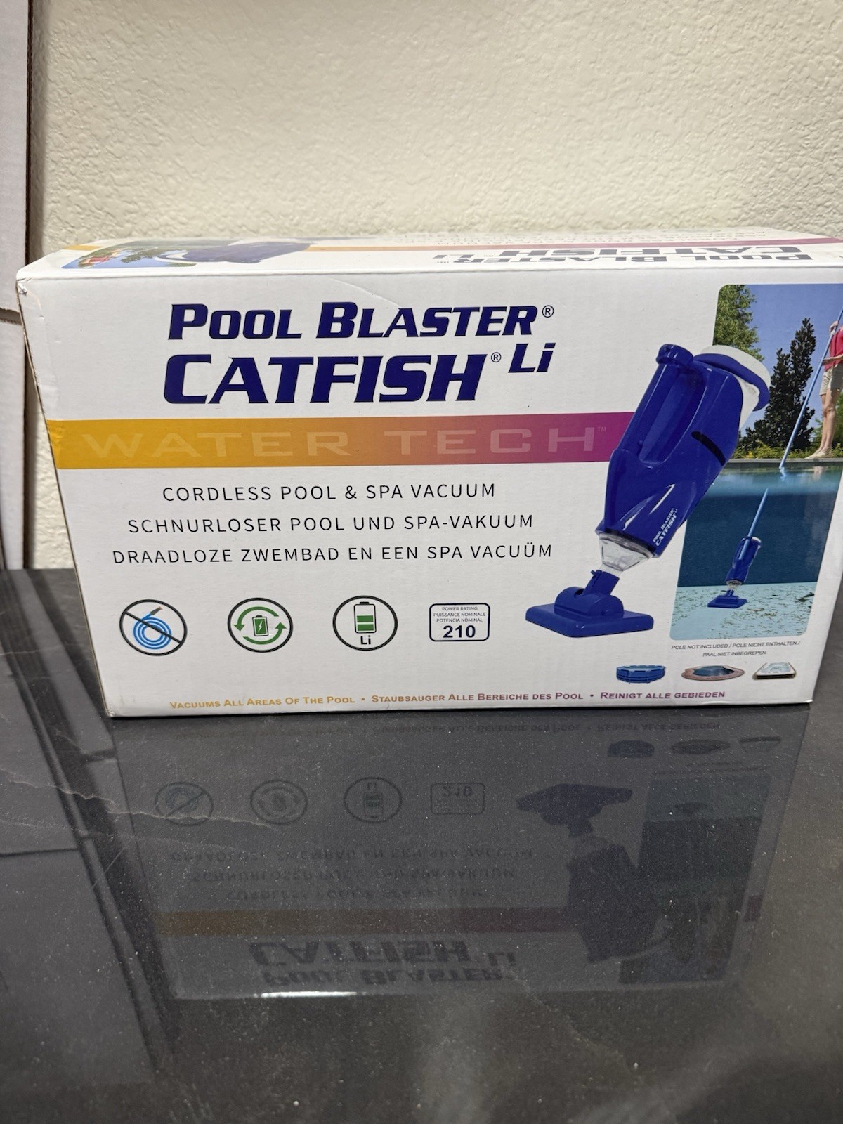 Water Tech Pool Blaster Catfish Li Cordless Rechargeable Pool Vacuum Blue