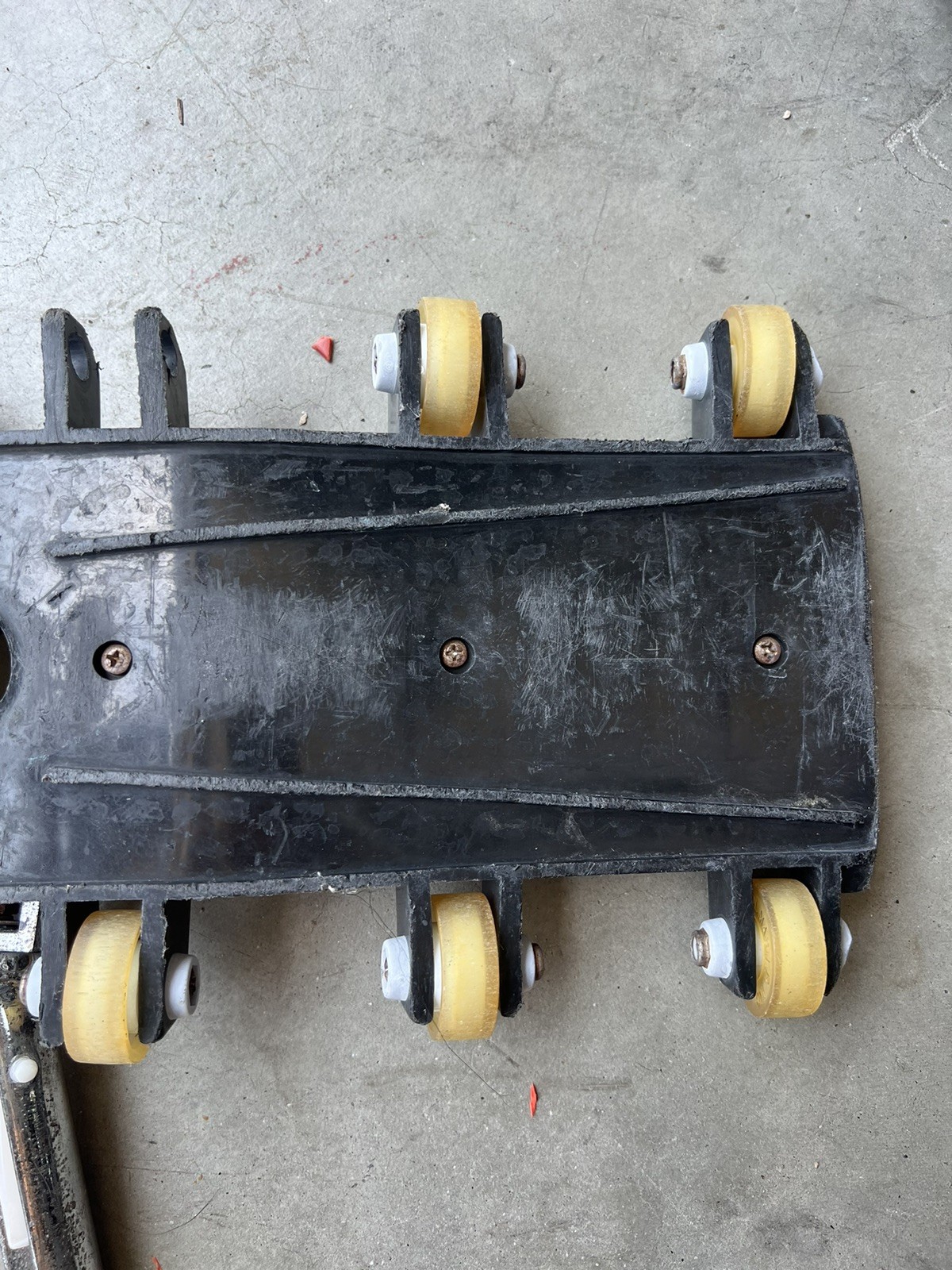 19&Prime; Commercial Weighted Pool Vacuum Head, 12-Wheel Manual Cleaner *missing wheel