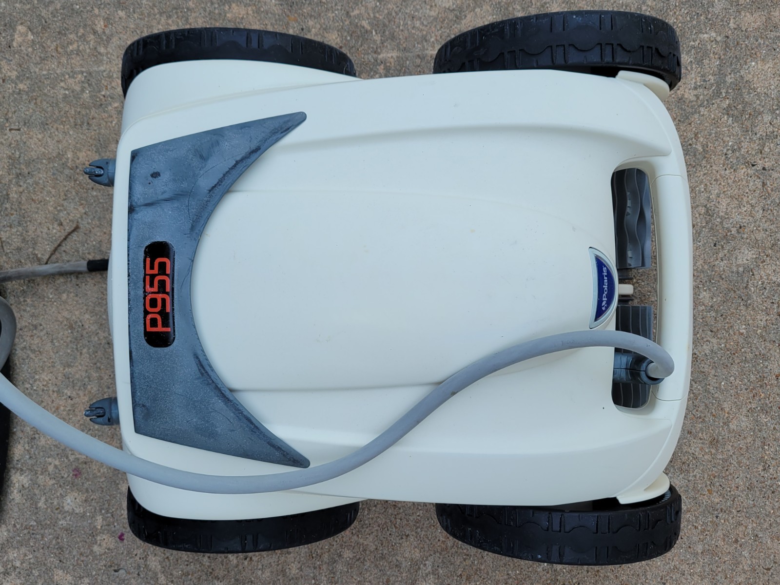 Polaris P955 Robotic Pool Cleaner/Caddy—For Parts Or Repair