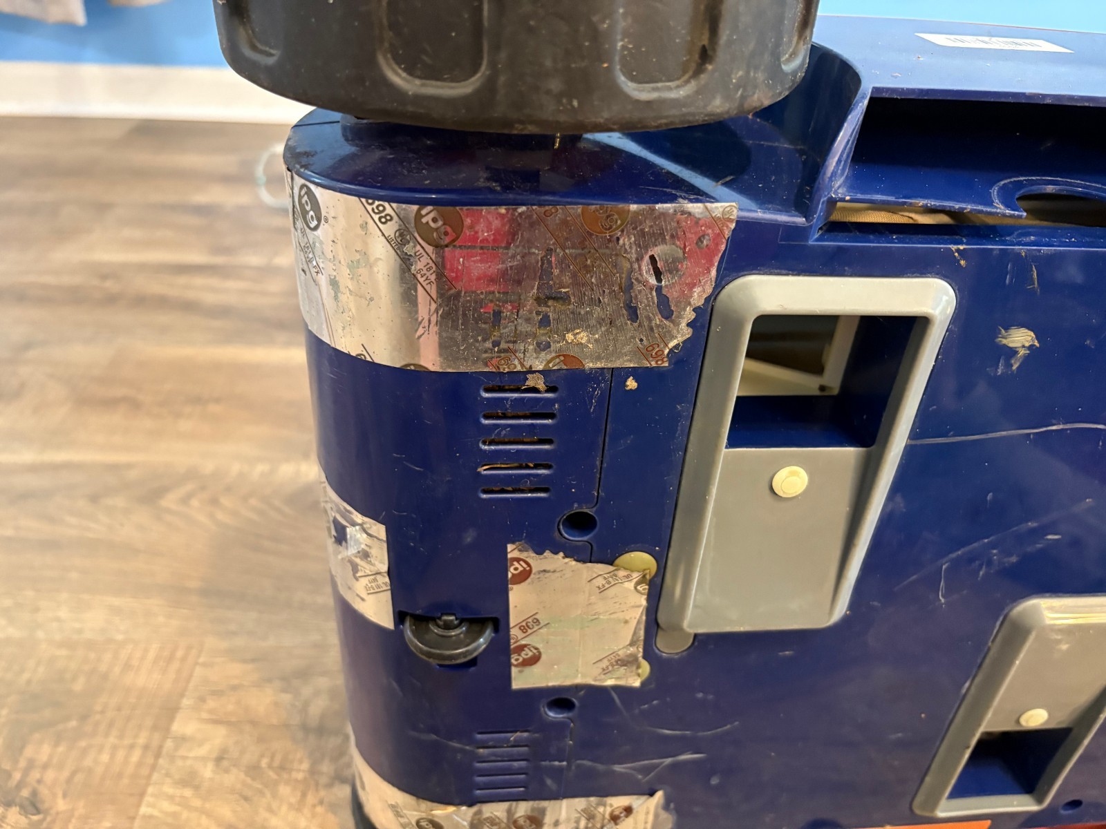 Aquabot MRT1000 Pool Cleaner FOR PARTS REPAIRS UNTESTED