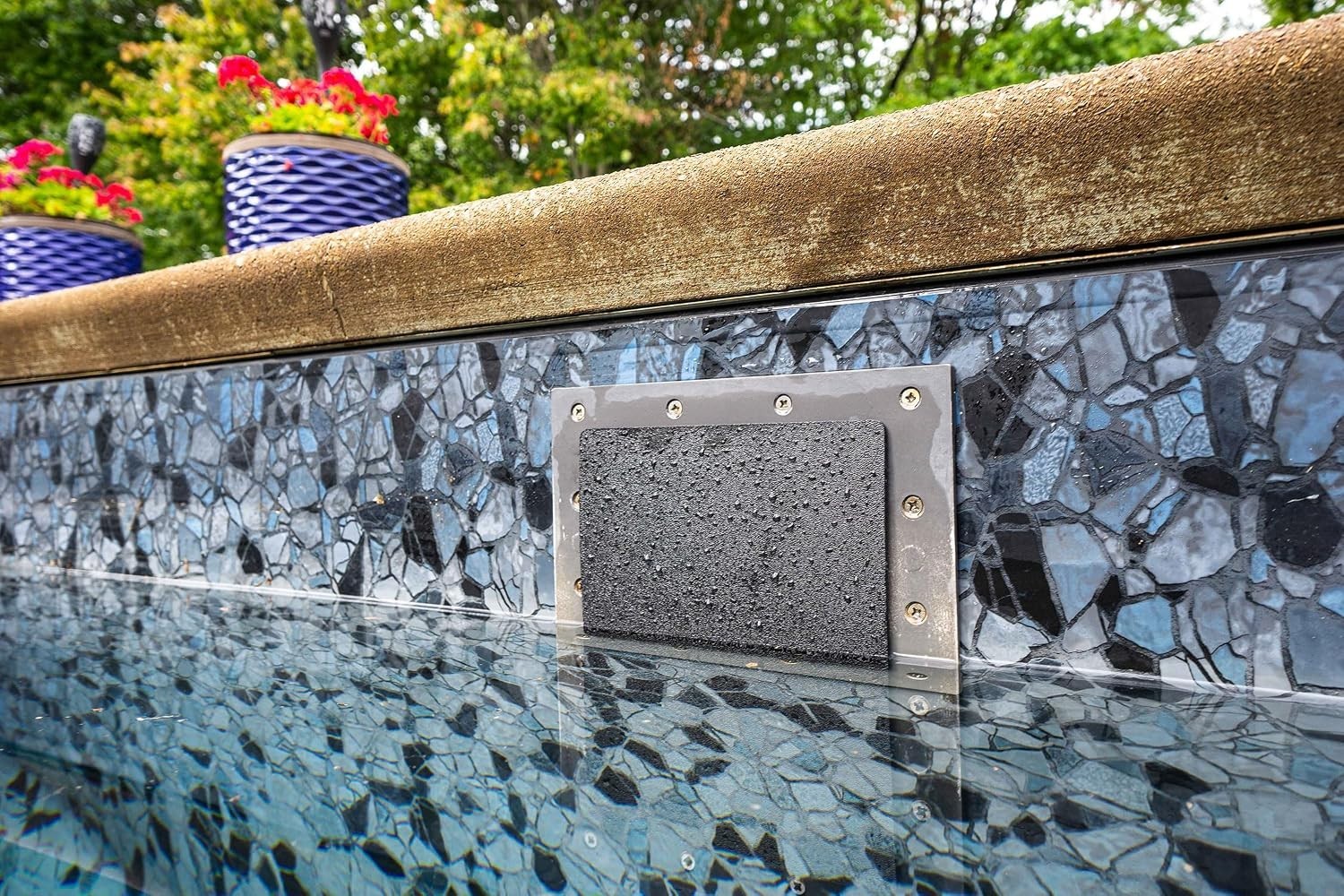 In-Ground Pool Skimmer Winterizing Plug – Weather-Resistant Black 7-9/16&Prime;