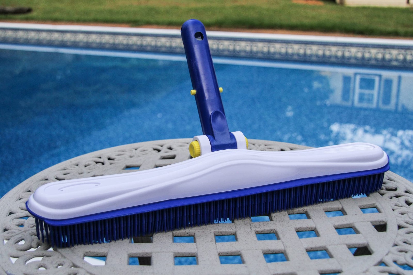 16in Rubber Pool Wall Brush with Adjustable Handle for Easy Cleaning