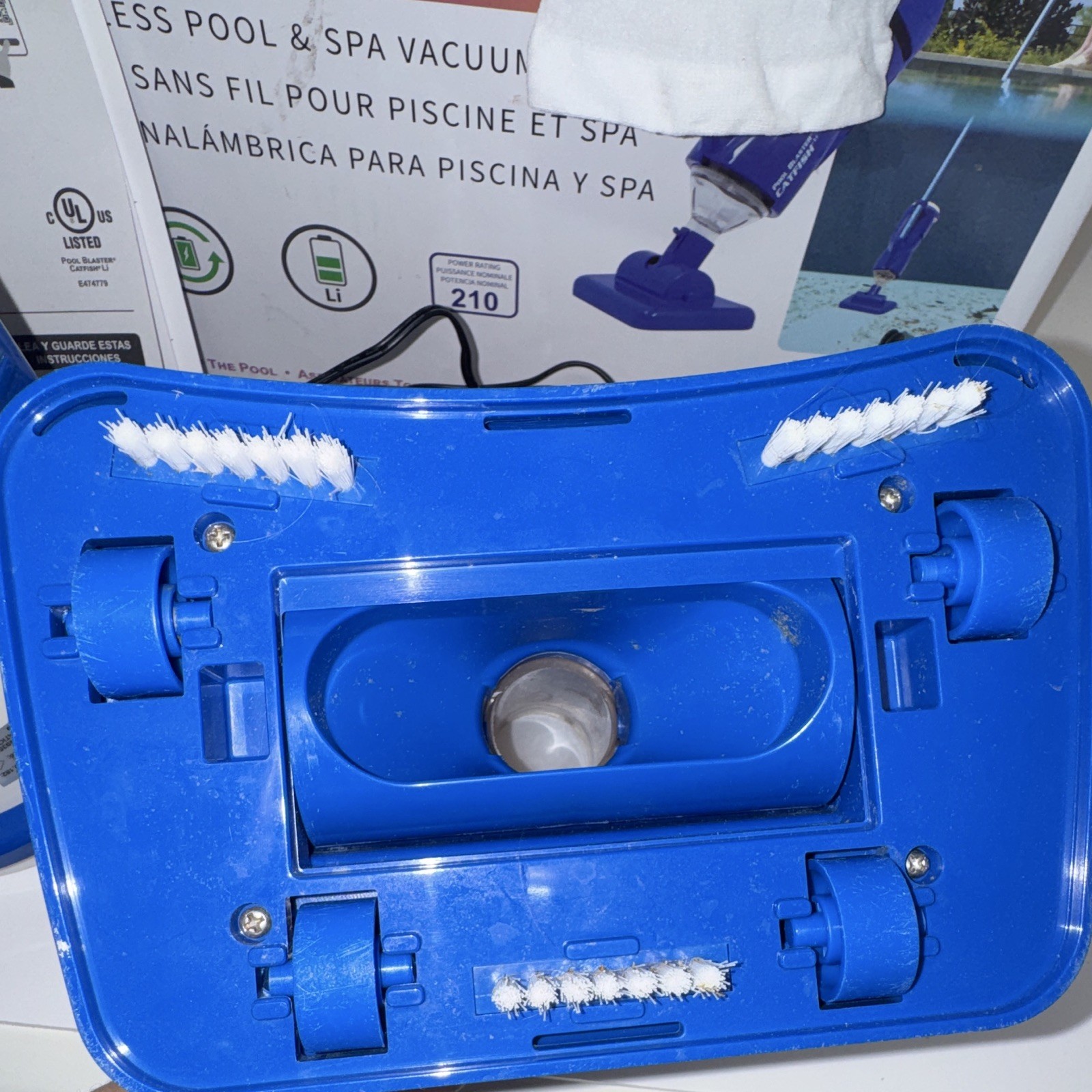 Pool Blaster Catfish Li Cordless Pool & Spa Vacuum Blue/White UL w/ Manuals