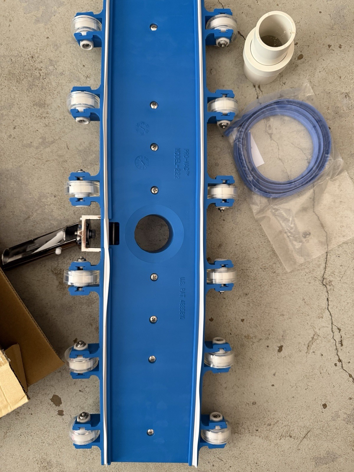 Pentair ProVac 222 Flexible Pool Vacuum Head w/ Wheels Blue/White Pool Floor