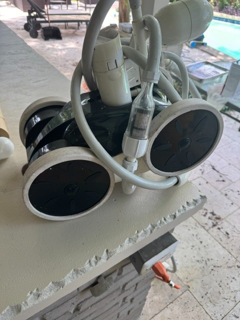 Amptyhub Pro Upgrade pressure side pool sweep model AP1