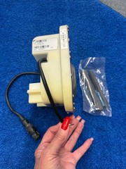 AQUABOT BLUE DIAMOND, AQUA CLEAN DRIVE MOTOR, INCLUDED SHRINK KIT ( USED
