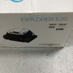 Dolphin Explorer E20 Robotic Vacuum Cleaner In-Ground Pools Maytronics NIB