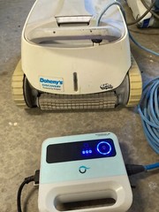 Dolphin Discovery Pool Cleaning Robot with working power supply