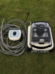 Polaris JCZ JCRX Robotic Swimming Pool Robotic Cleaner Used Runs Great