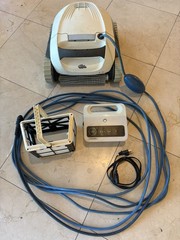 MAYTRONICS DOLPHIN E10 FOR PARTS OR REPAIR