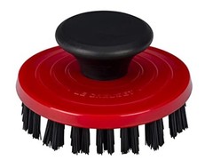 Le Creuset Nylon Brush, 3 1/4&Prime; 3 1/4&Prime; x 3 1/4&Prime; Cerise