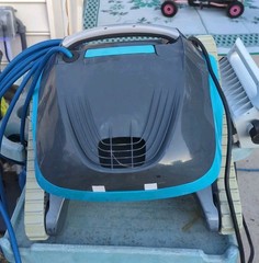 2023 Maytronics DOLPHIN CAYMAN AUTO POOL CLEANER/VAC Vacuum 100-125 Tested Works