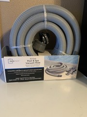 BRAND NEW Mainstays 35 ft. Pool & Spa Vacuum Hose With Adaptors 1.25”- 1.5”