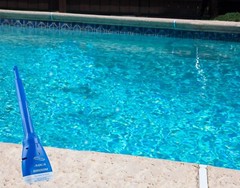 Water Tech Pool Blaster Handheld Battery Operated Aqua Broom Spa & Pool Vacuum