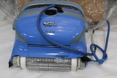 Maytronics Dolphin M200 Automatic Pool Inground Robitic Cleaner DEMO UNIT ONLY