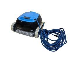 Dolphin Nautilus CC Automatic Robotic Pool Vacuum Cleaner (READ DESCRIPTION)