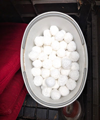 Reusable Washable Pool Filter Balls, White Polyethylene Media, 700g, 2 in