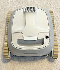 Maytronics Dolphin Advantage Pool Cleaner for Parts or Repair, No Power / Cable
