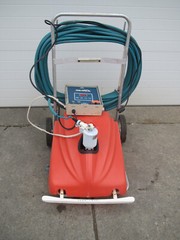 Aqua Vac Automitic Self Propelled Industrial Pool Cleaner With Controller